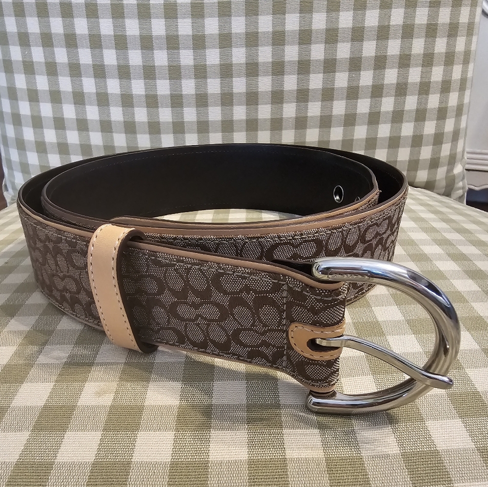 COACH Signature belt